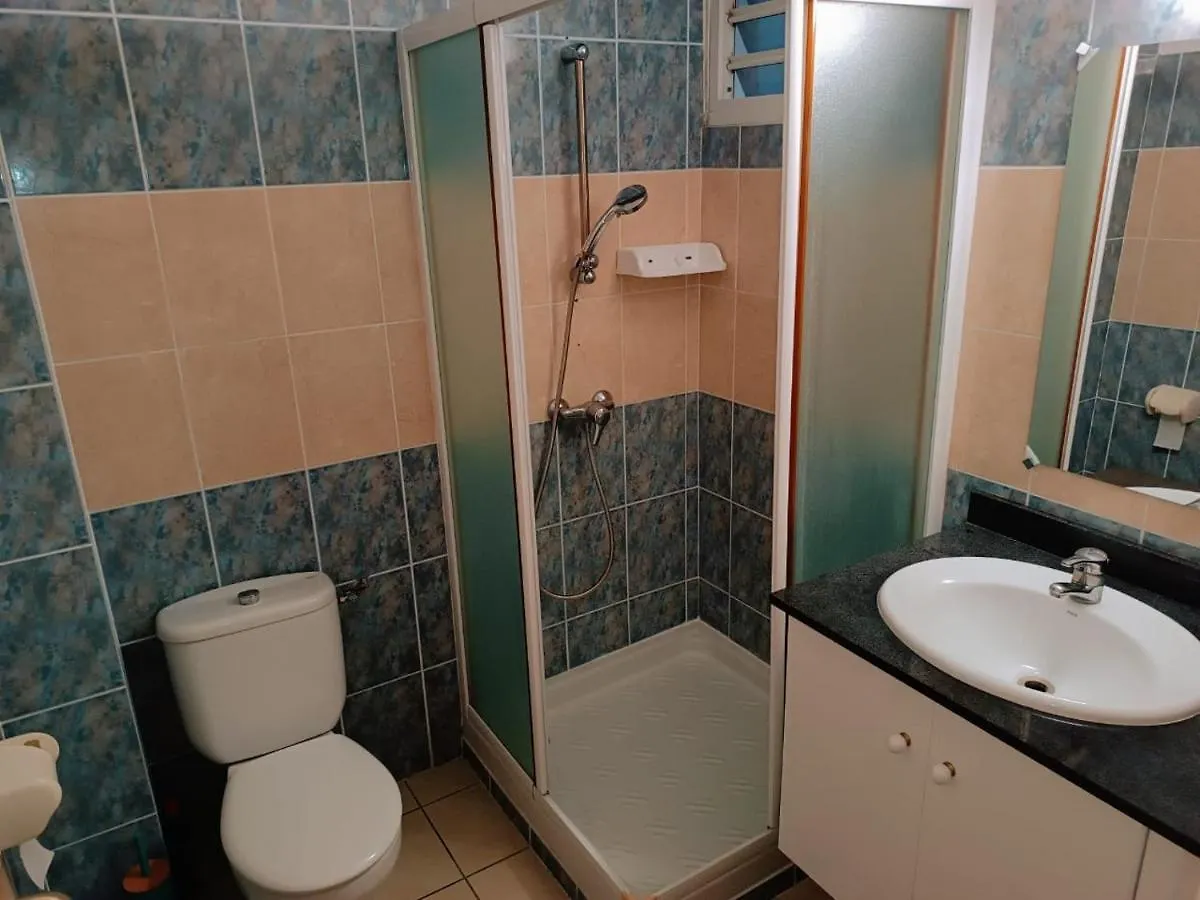 Cibuqueira Numero 5, Appartement En Centre Ville,Vue Sur Mer, Plage A Pied Le Moule