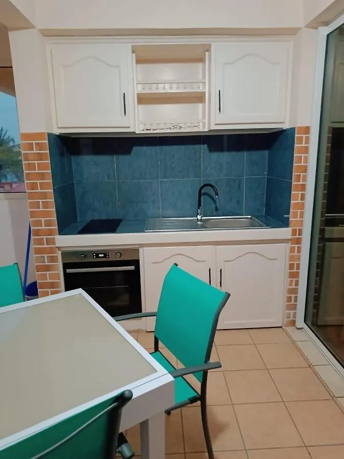 Cibuqueira Numero 5, Appartement En Centre Ville,Vue Sur Mer, Plage A Pied Le Moule